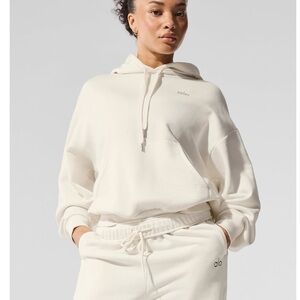 ALO Yoga Women's Cream Hoodie